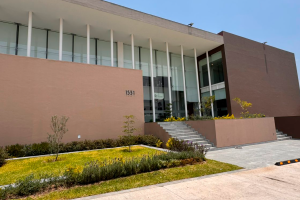 GFSJ_bg_sucursal-adolf-horn_1920x893px_